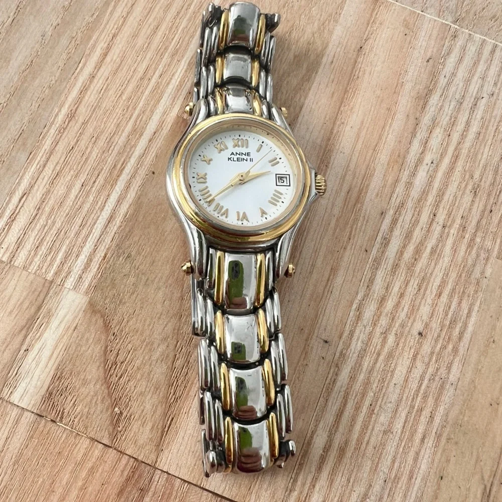 Anne Klein II ladies classic two-tone dress watch NEW BATTERY